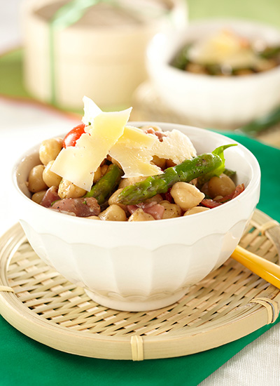 Ensalada de garbanzos con prosciutto