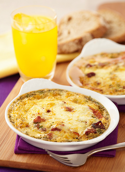 Huevos al horno con tomates asados y chorizo