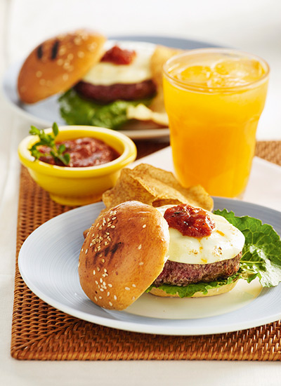 Minihamburguesas con queso mozzarella