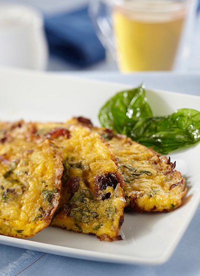 Omelette con corazones de alcachofa y tomates secos