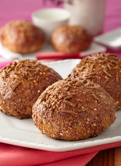 Pan de quinua, miel de abejas y linaza