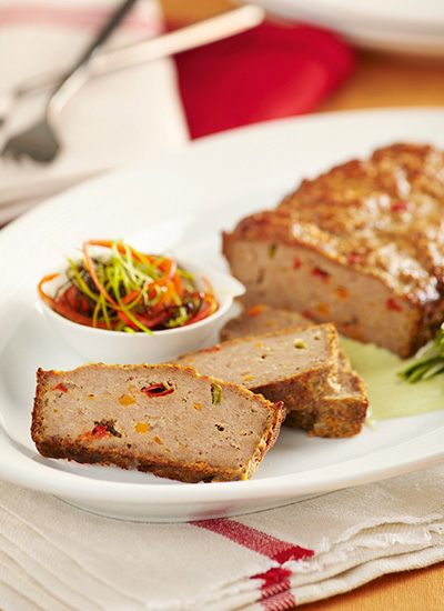 Pastel de carne aderezado con finas hierbas