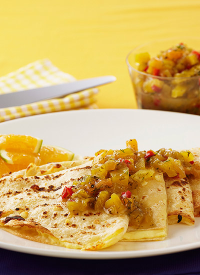 Quesadillas con chutney de mango y melón