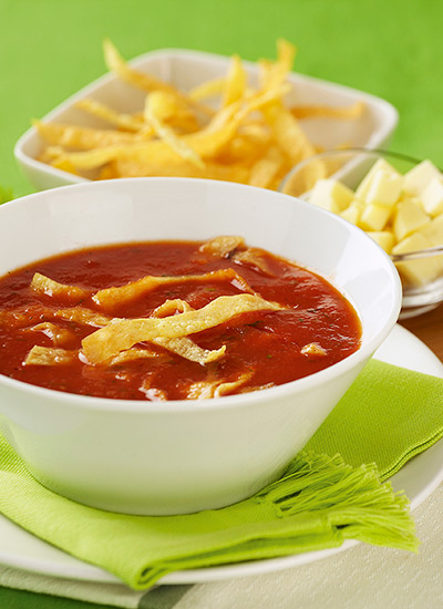 Sopa de tortilla mexicana