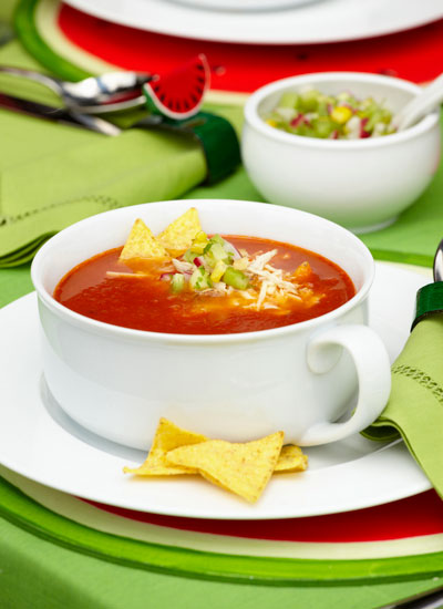 Sopa mexicana de tomate con pollo