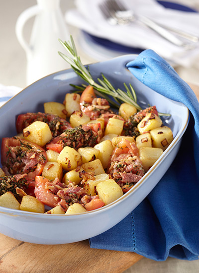 Tomates al horno con tocineta y hash browns