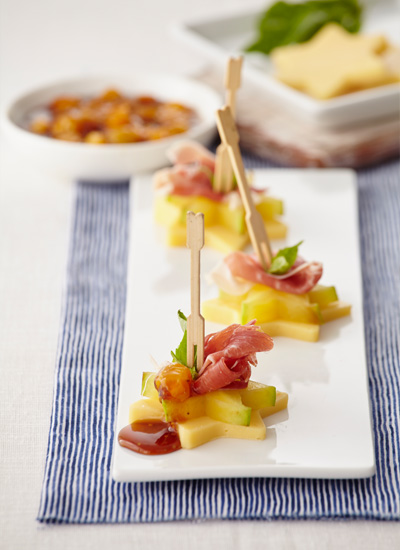 Estrellas de carambolo con queso holandés